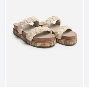 New Johnny Was Cream & Multi-colored  Braided Straps Sandals Size 9 Retail $278